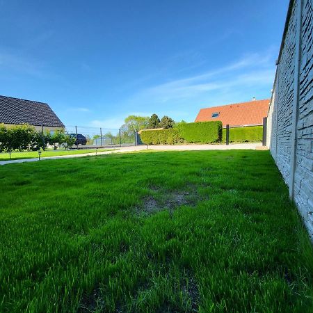 La Maison Des Vacances 8 Personnes Ghyvelde Экстерьер фото